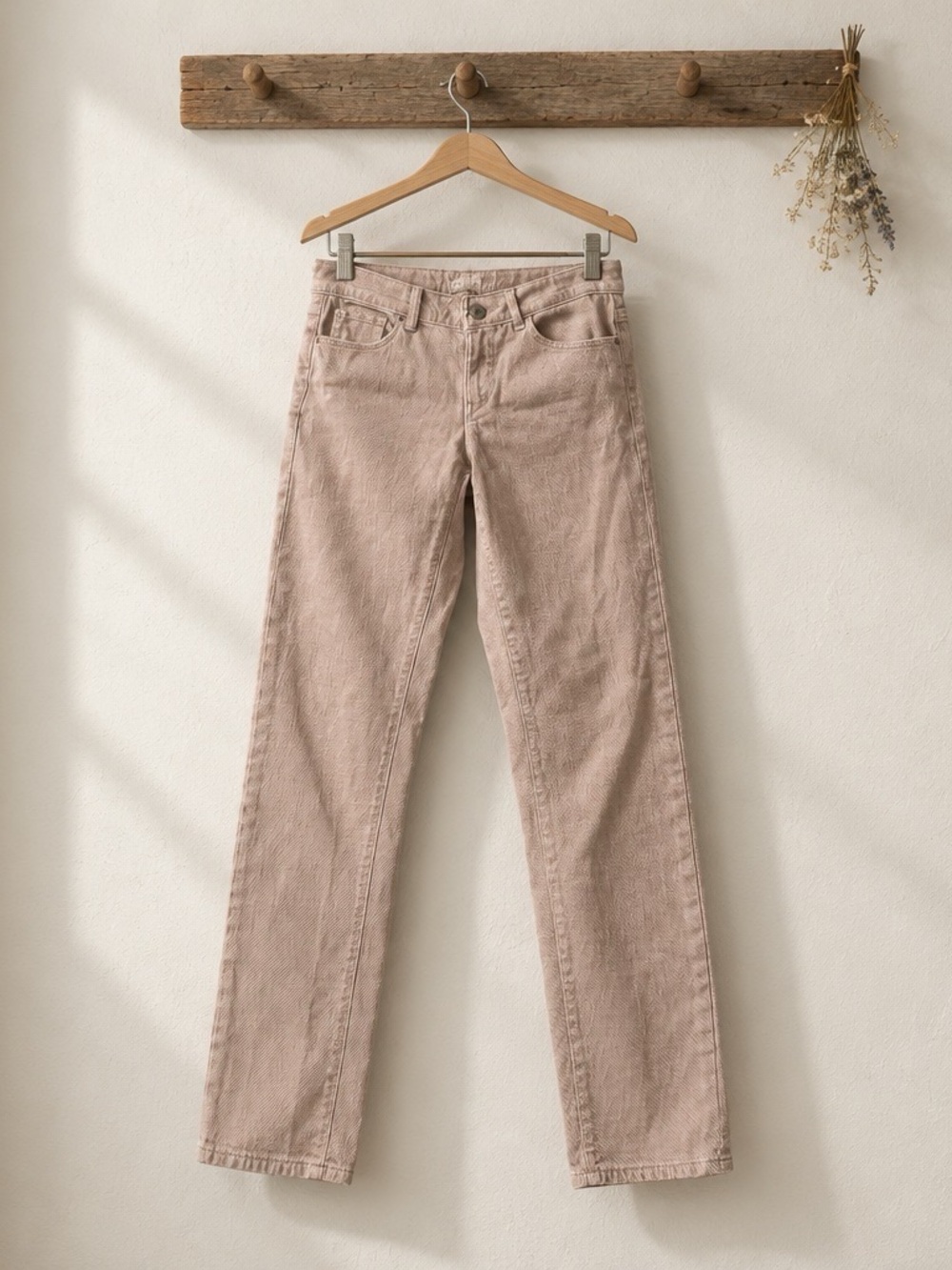 Ann Taylor Straight Leg Jeans — Dusty Rose  Modern skinny  Size 28/6  pink